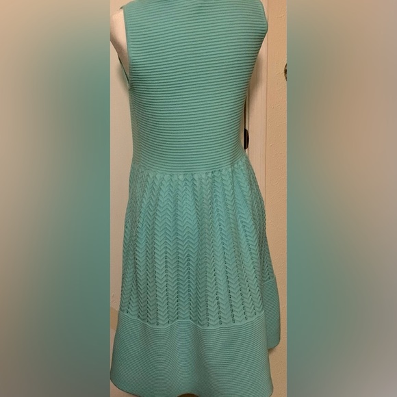 Moon Women’s Knitted Mint Dress Sz M - Picture 2 of 6